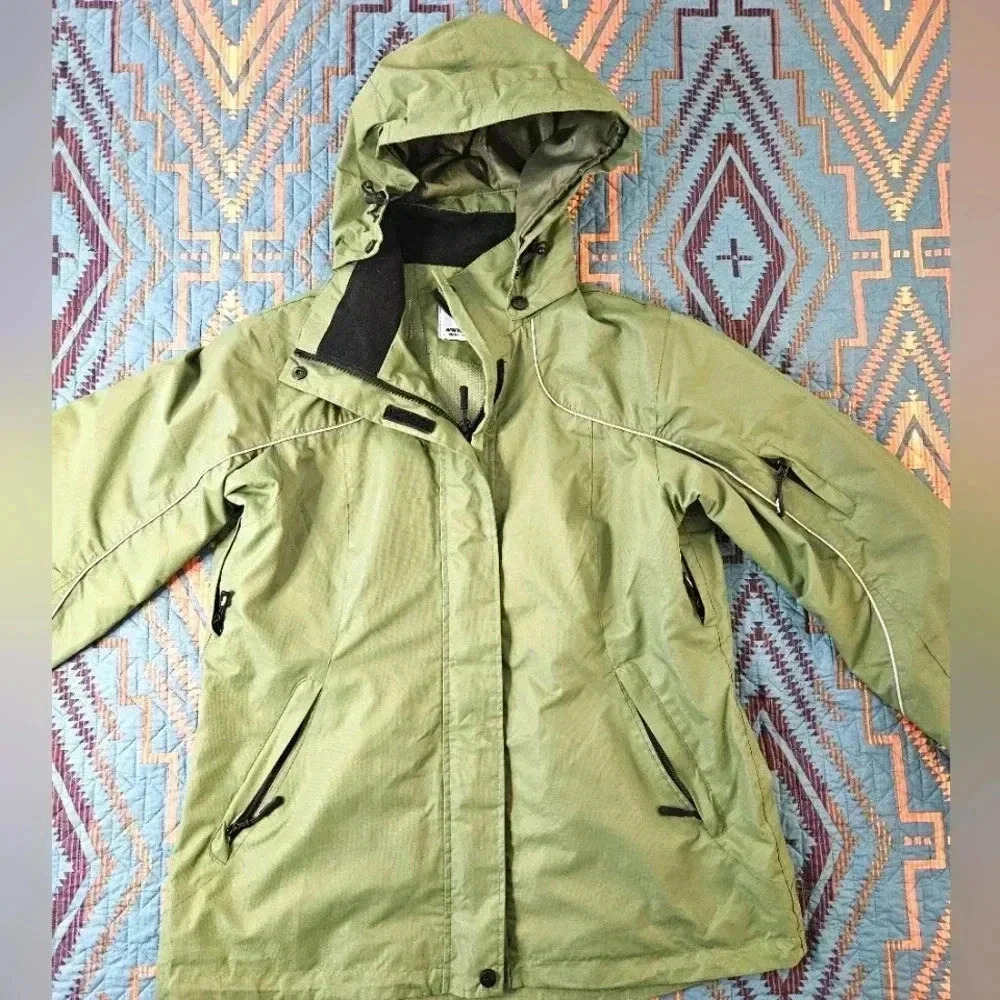Viking creekside #866‎ woman's rain jacket